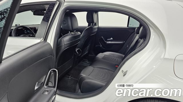 Mercedes-Benz A-Class A220 Hatchback