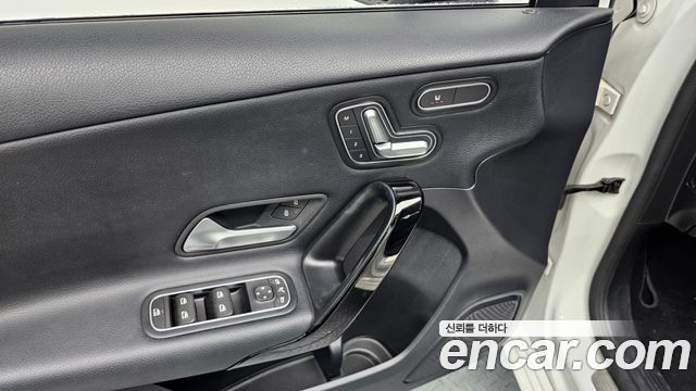Mercedes-Benz A-Class A220 Hatchback
