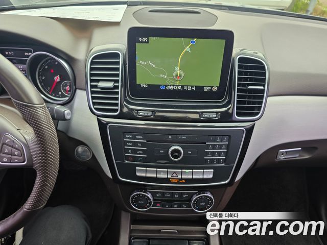 Mercedes-Benz GLE-Class GLE350 d 4MATIC