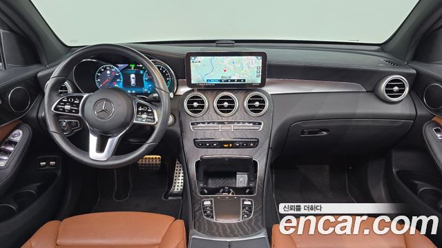 Mercedes-Benz GLC-Class GLC300e 4MATIC Coupe Premium package