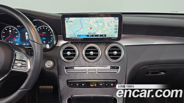 Mercedes-Benz GLC-Class GLC300e 4MATIC Coupe Premium package