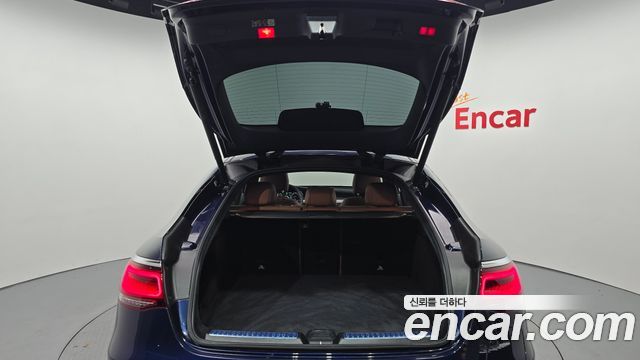 Mercedes-Benz GLC-Class GLC300e 4MATIC Coupe Premium package