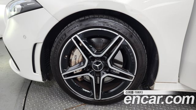 Mercedes-Benz A-Class AMG A35 4MATIC Sedan
