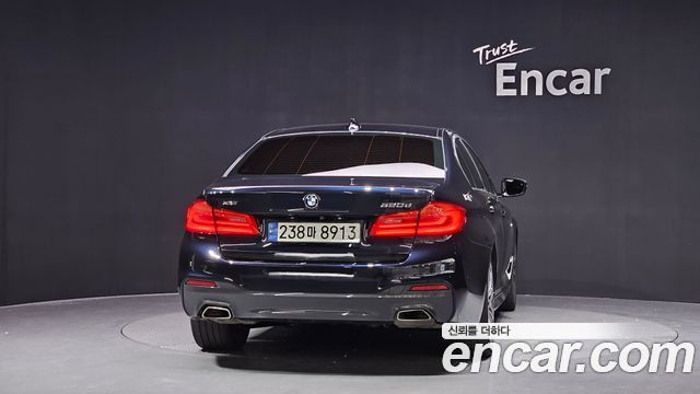 BMW 5-Series 520d xDrive M Sport Package Plus