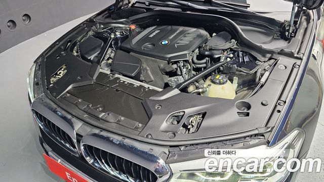 BMW 5-Series 520d xDrive M Sport Package Plus
