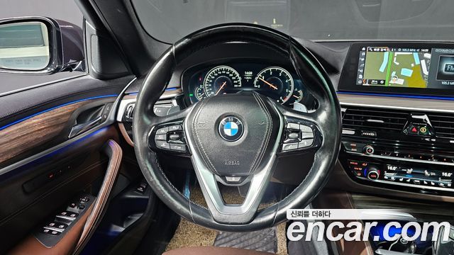 BMW 5-Series 520d xDrive M Sport Package Plus