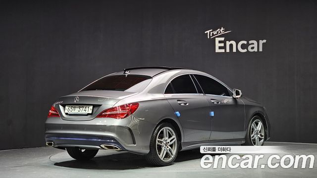 Mercedes-Benz CLA-Class CLA220 AMG Line