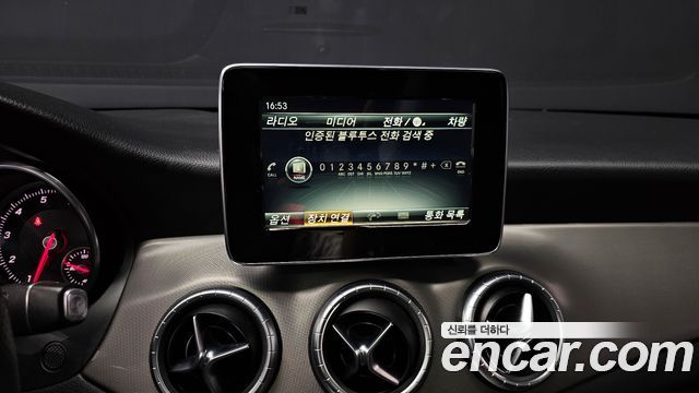 Mercedes-Benz CLA-Class CLA220 AMG Line