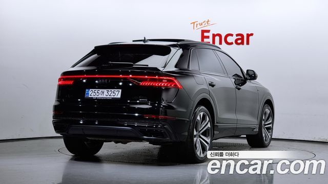 Audi Q8 55 TFSI Quattro Premium