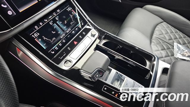 Audi Q8 55 TFSI Quattro Premium