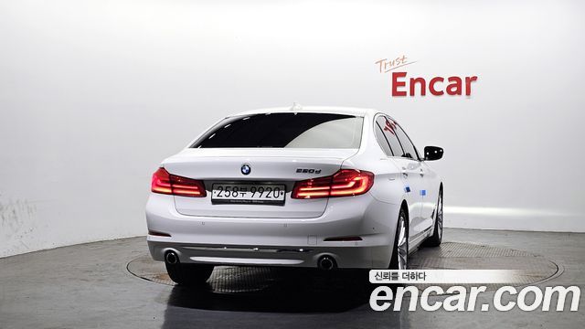 BMW 5-Series 520d Luxury Plus