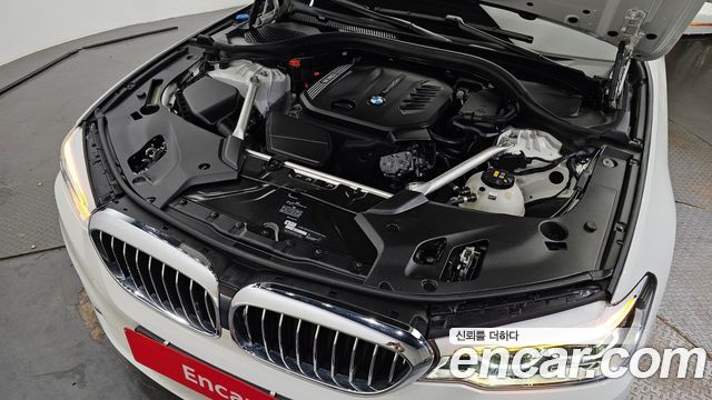 BMW 5-Series 520d Luxury Plus