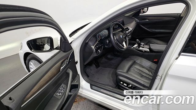BMW 5-Series 520d Luxury Plus