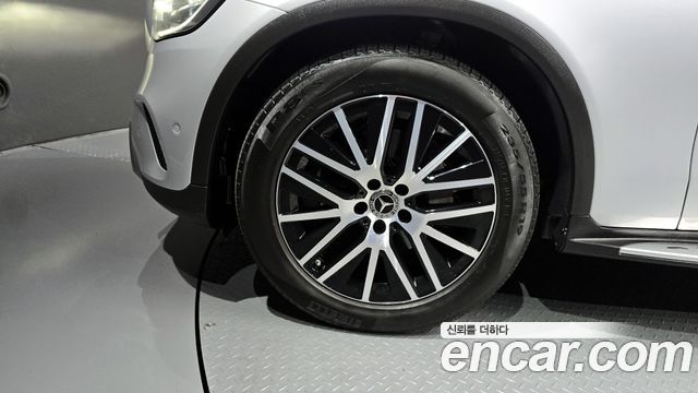 Mercedes-Benz GLC-Class GLC220 d 4MATIC