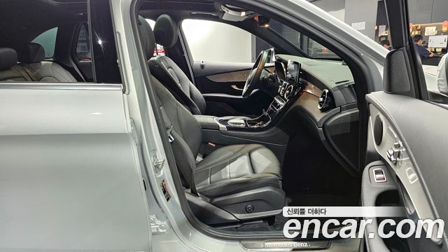 Mercedes-Benz GLC-Class GLC220 d 4MATIC