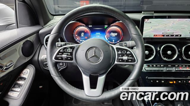 Mercedes-Benz GLC-Class GLC220 d 4MATIC