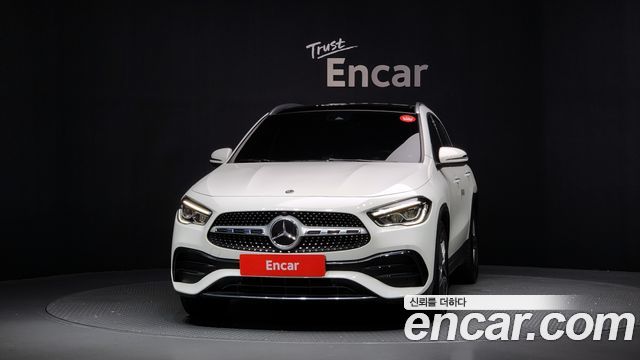 Mercedes-Benz GLA-Class GLA250 4MATIC
