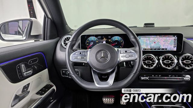 Mercedes-Benz GLA-Class GLA250 4MATIC