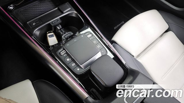 Mercedes-Benz GLA-Class GLA250 4MATIC