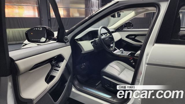 Land Rover Range Rover Evoque P250 Dynamic SE