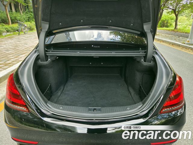 Mercedes-Benz S-Class S350L