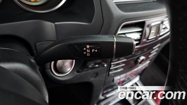 Mercedes-Benz E-Class E200 Coupe