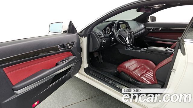 Mercedes-Benz E-Class E200 Coupe