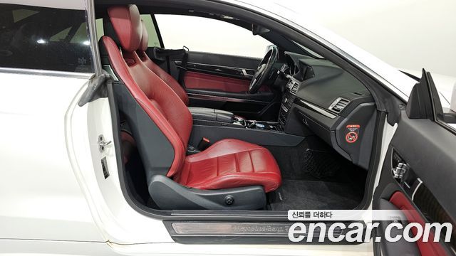 Mercedes-Benz E-Class E200 Coupe
