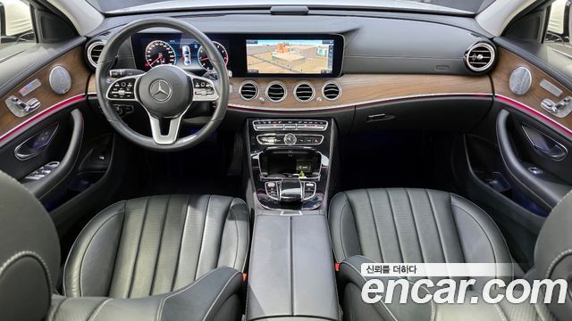Mercedes-Benz E-Class E300 Exclusive