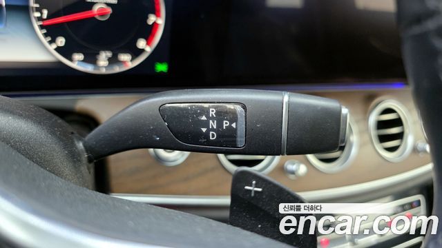 Mercedes-Benz E-Class E300 Exclusive