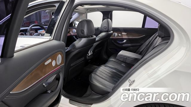 Mercedes-Benz E-Class E300 Exclusive