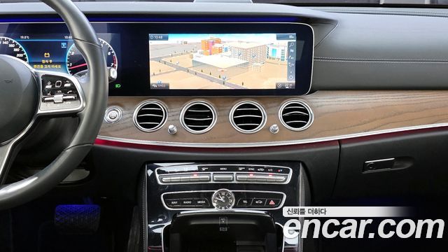 Mercedes-Benz E-Class E300 Exclusive