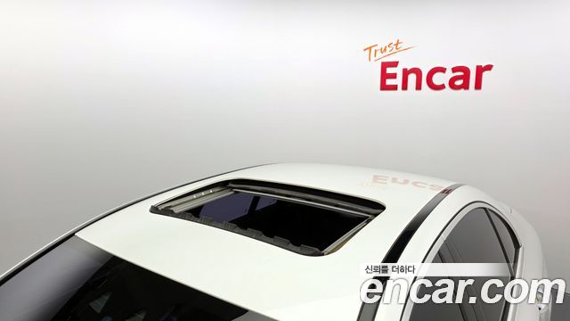 Mercedes-Benz E-Class E300 Exclusive