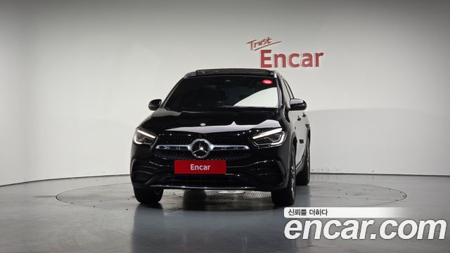 Mercedes-Benz GLA-Class GLA250 4MATIC