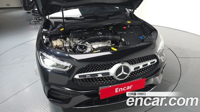 Mercedes-Benz GLA-Class GLA250 4MATIC