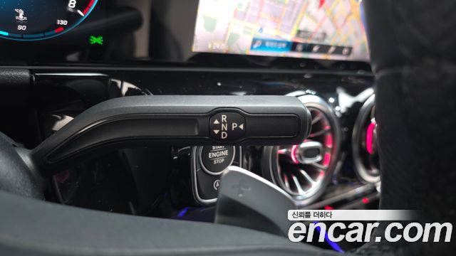 Mercedes-Benz GLA-Class GLA250 4MATIC