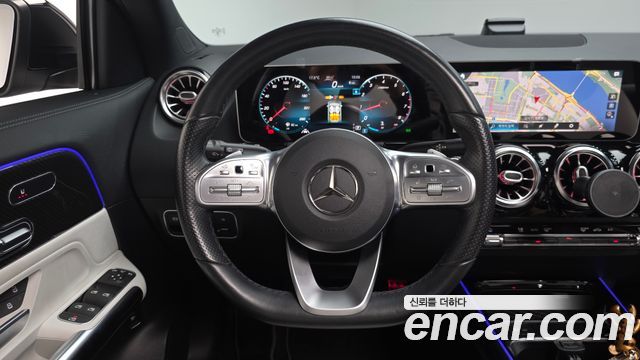 Mercedes-Benz GLA-Class GLA250 4MATIC