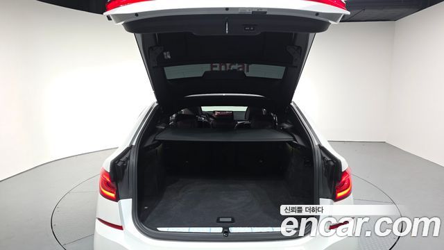 BMW Gran Turismo 640i xDrive M Sport