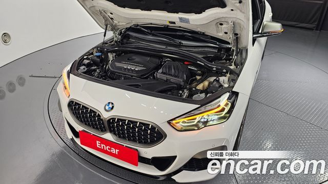 BMW 2-Series M235i xDrive