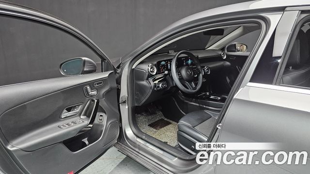Mercedes-Benz A-Class A250 4MATIC Sedan
