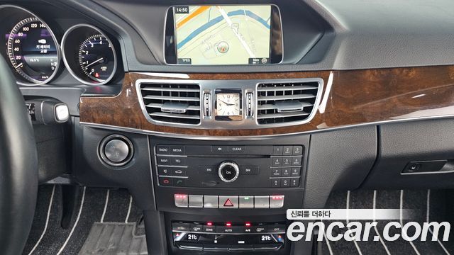 Mercedes-Benz E-Class E300 Elegance