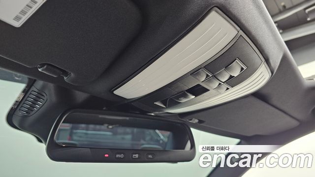 Mercedes-Benz E-Class E300 Elegance