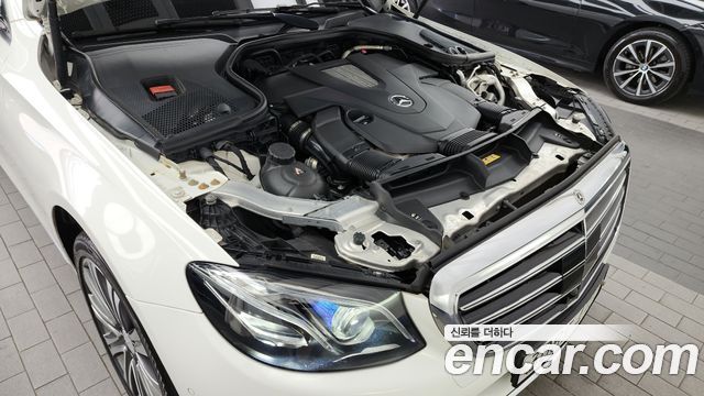 Mercedes-Benz E-Class E450 4MATIC Exclusive