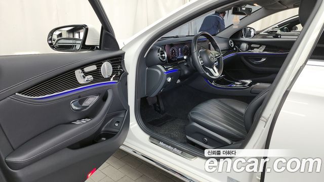 Mercedes-Benz E-Class E450 4MATIC Exclusive