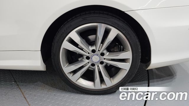 Mercedes-Benz E-Class E200 Cabriolet