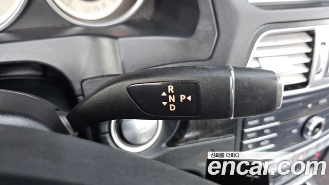Mercedes-Benz E-Class E200 Cabriolet