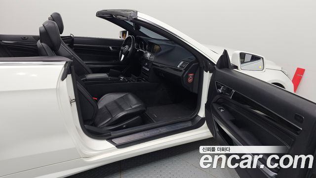 Mercedes-Benz E-Class E200 Cabriolet