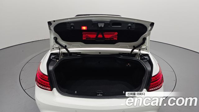 Mercedes-Benz E-Class E200 Cabriolet