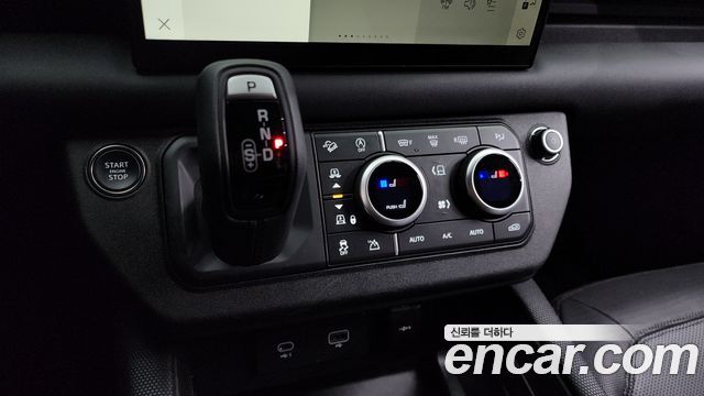 Land Rover Defender 130 P400 Outbound