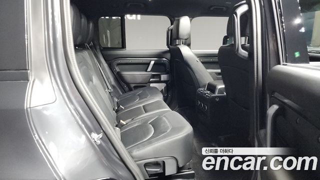 Land Rover Defender 130 P400 Outbound